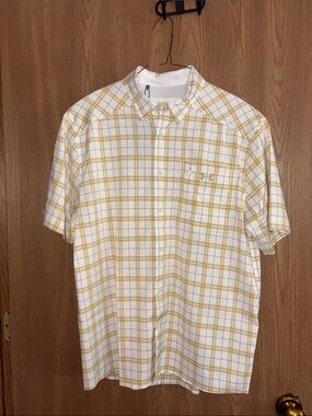 Under Armour Men’s White and Yellow Plaid Short-Sleeve Button-Down Shirt